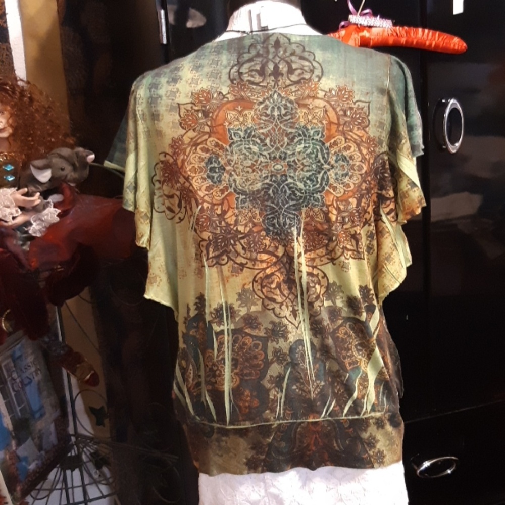 Women Blouse sz L top APT 9 Green B2 short butterfly sleeves Green tones - Picture 6 of 8